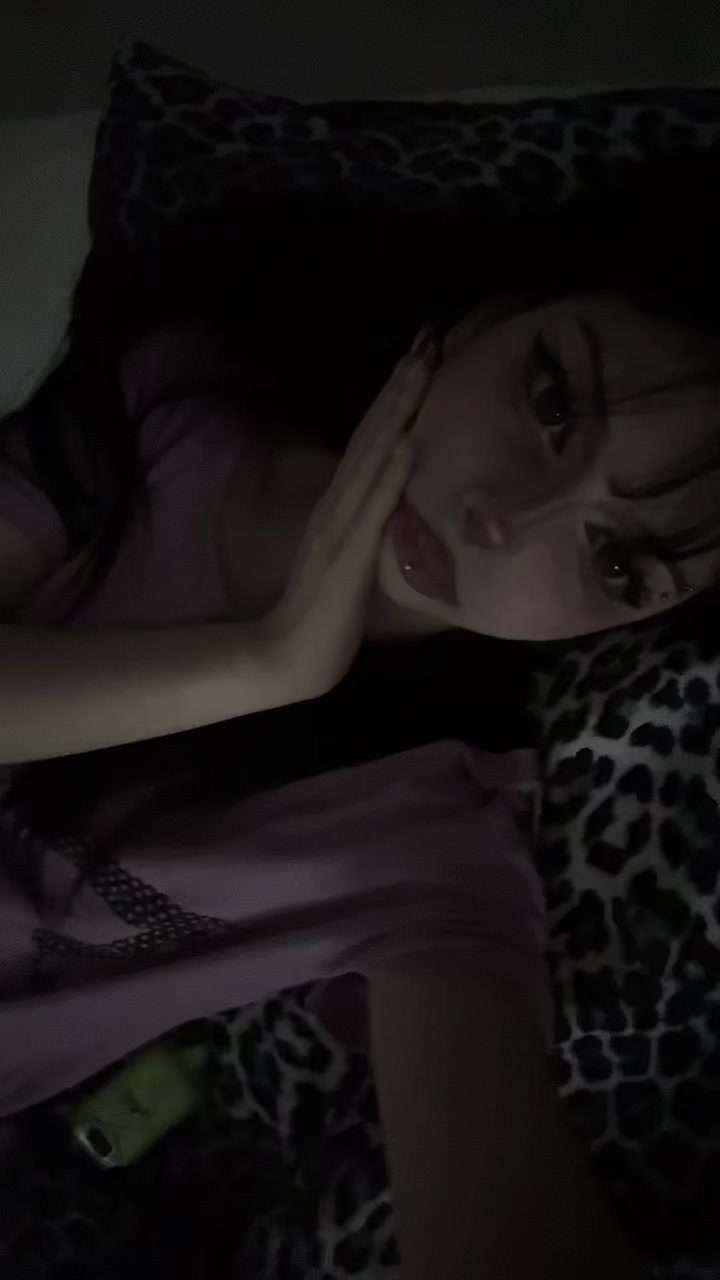 @melikenaz