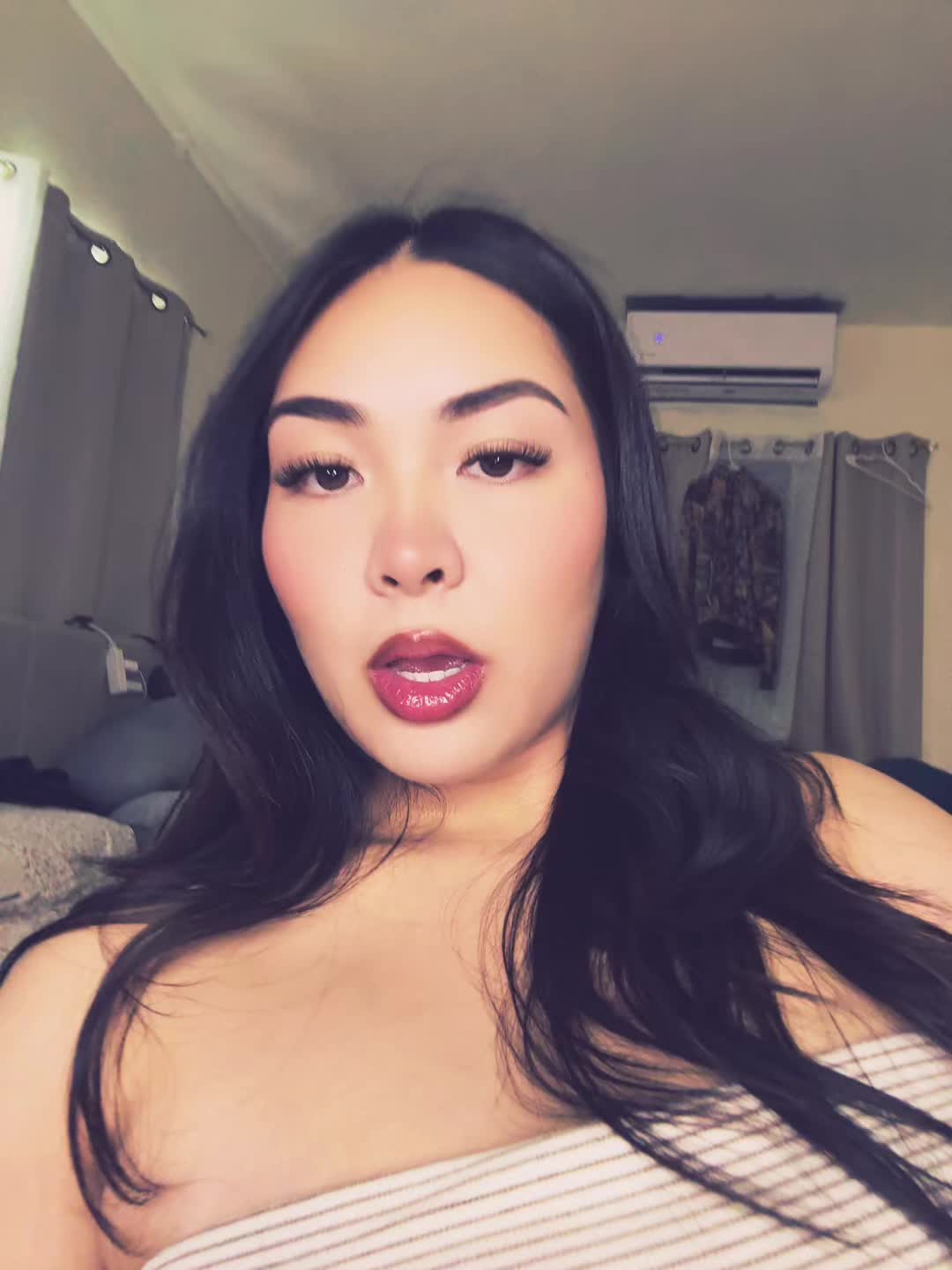 @️