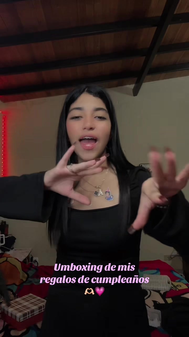 @Andreaa🦋