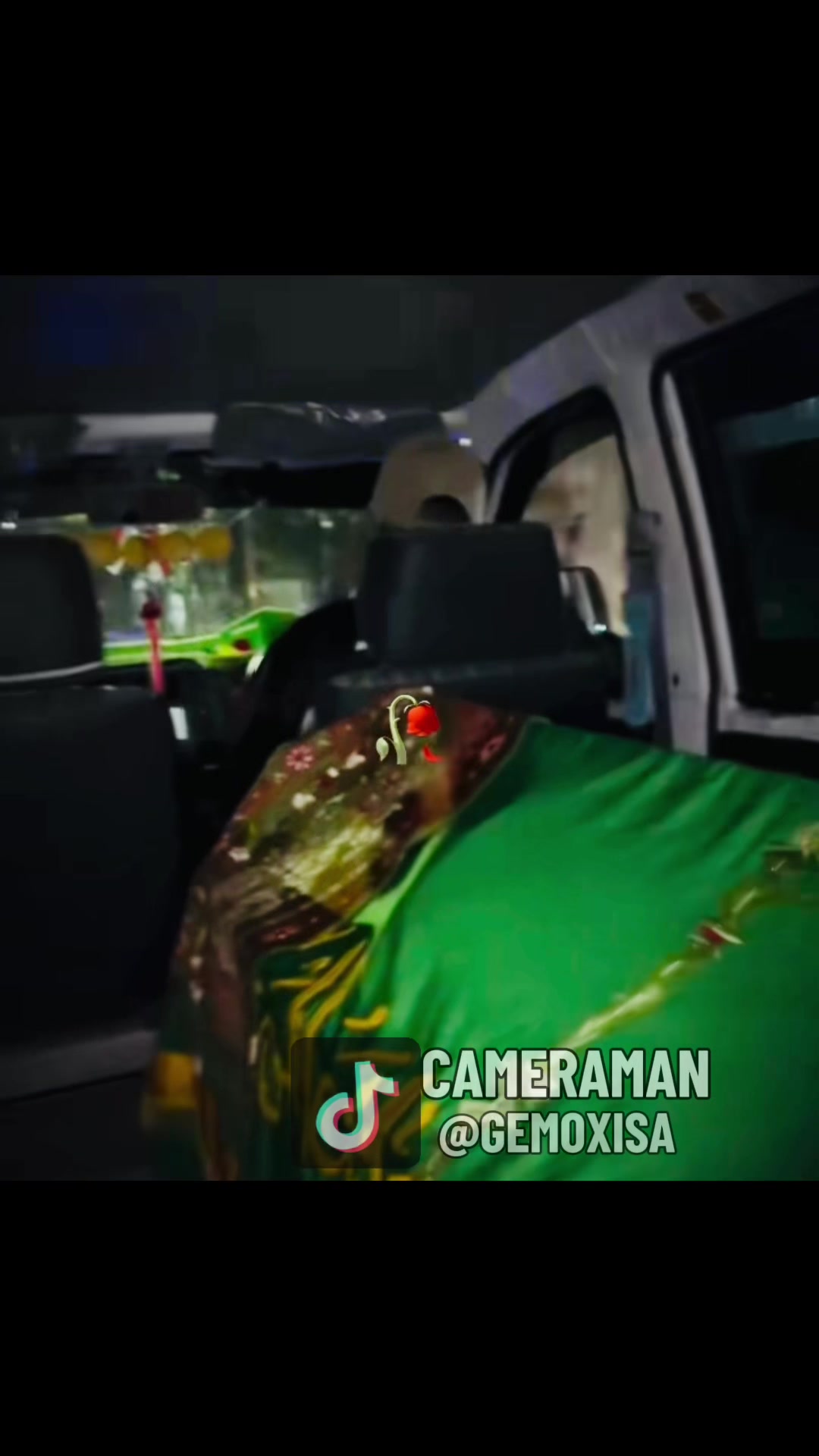 @Cameraman :)