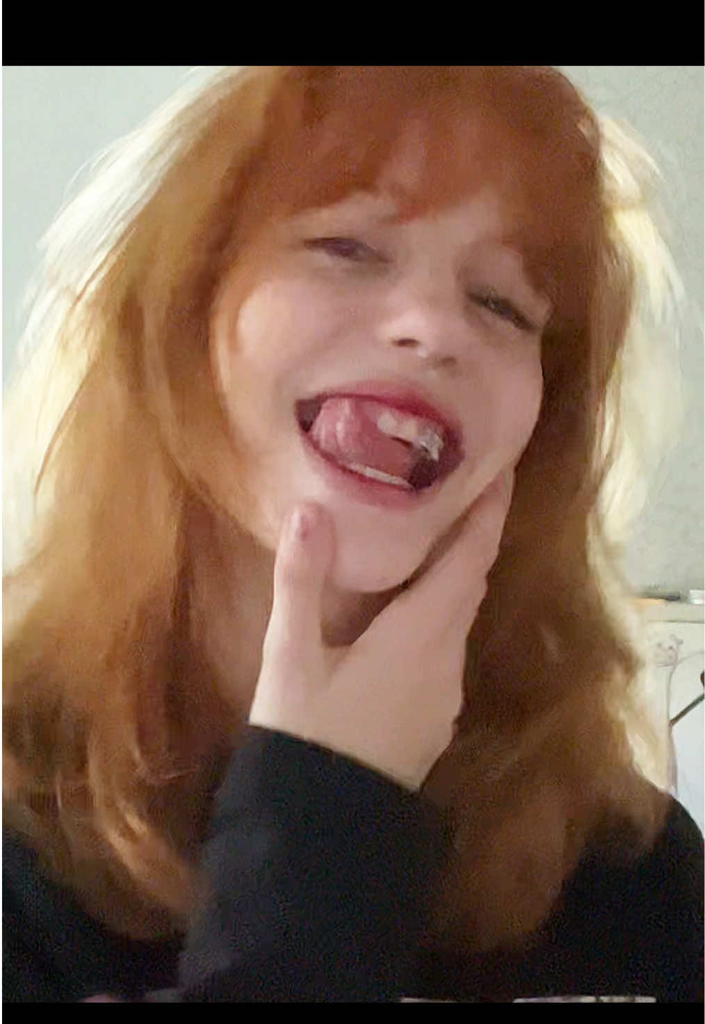 @КРАПИВ/\