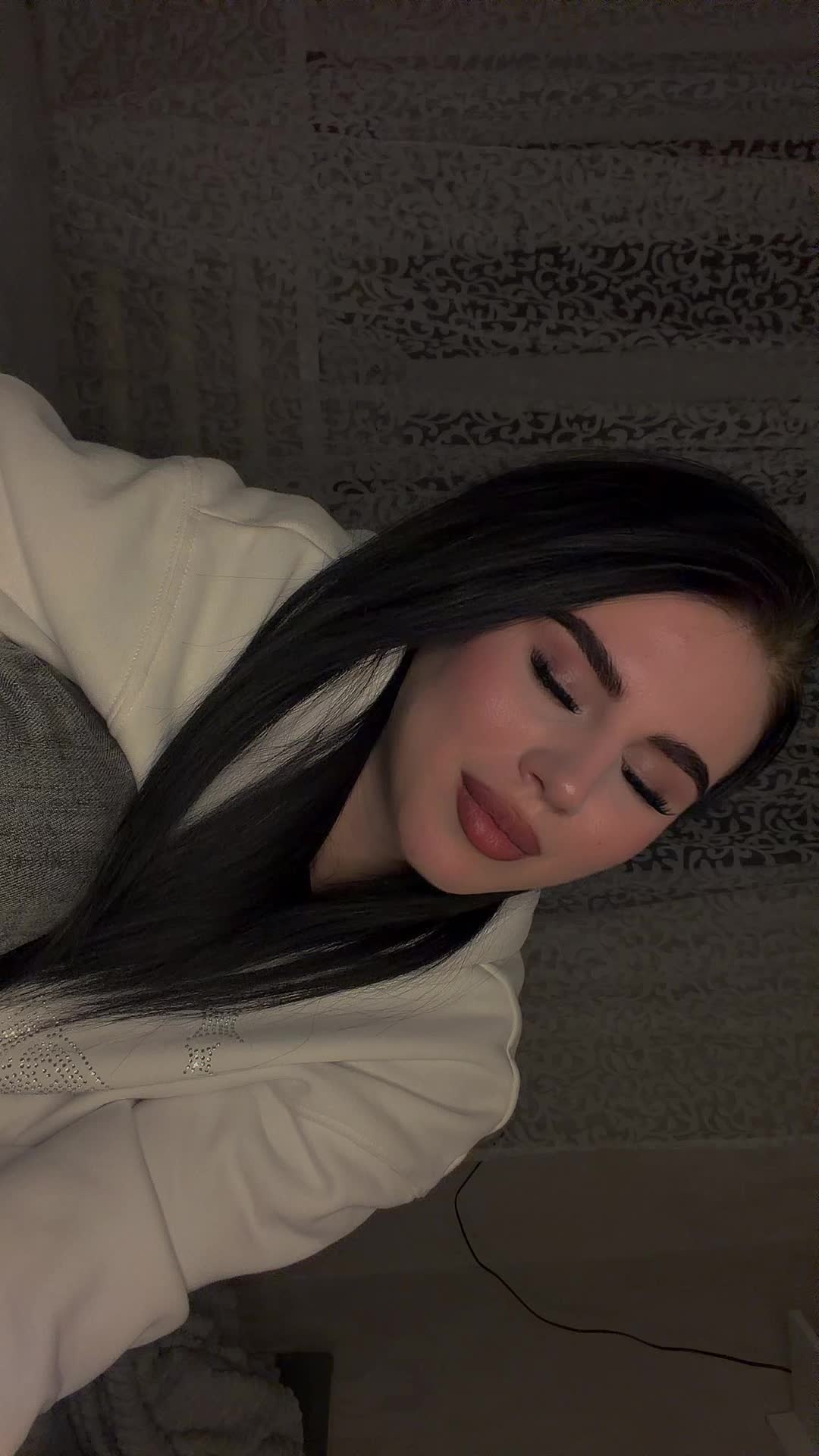 @thesamevladka