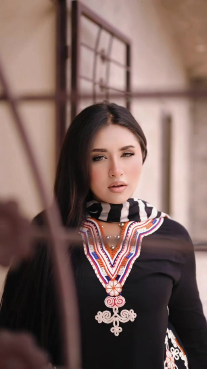 @minahil malik