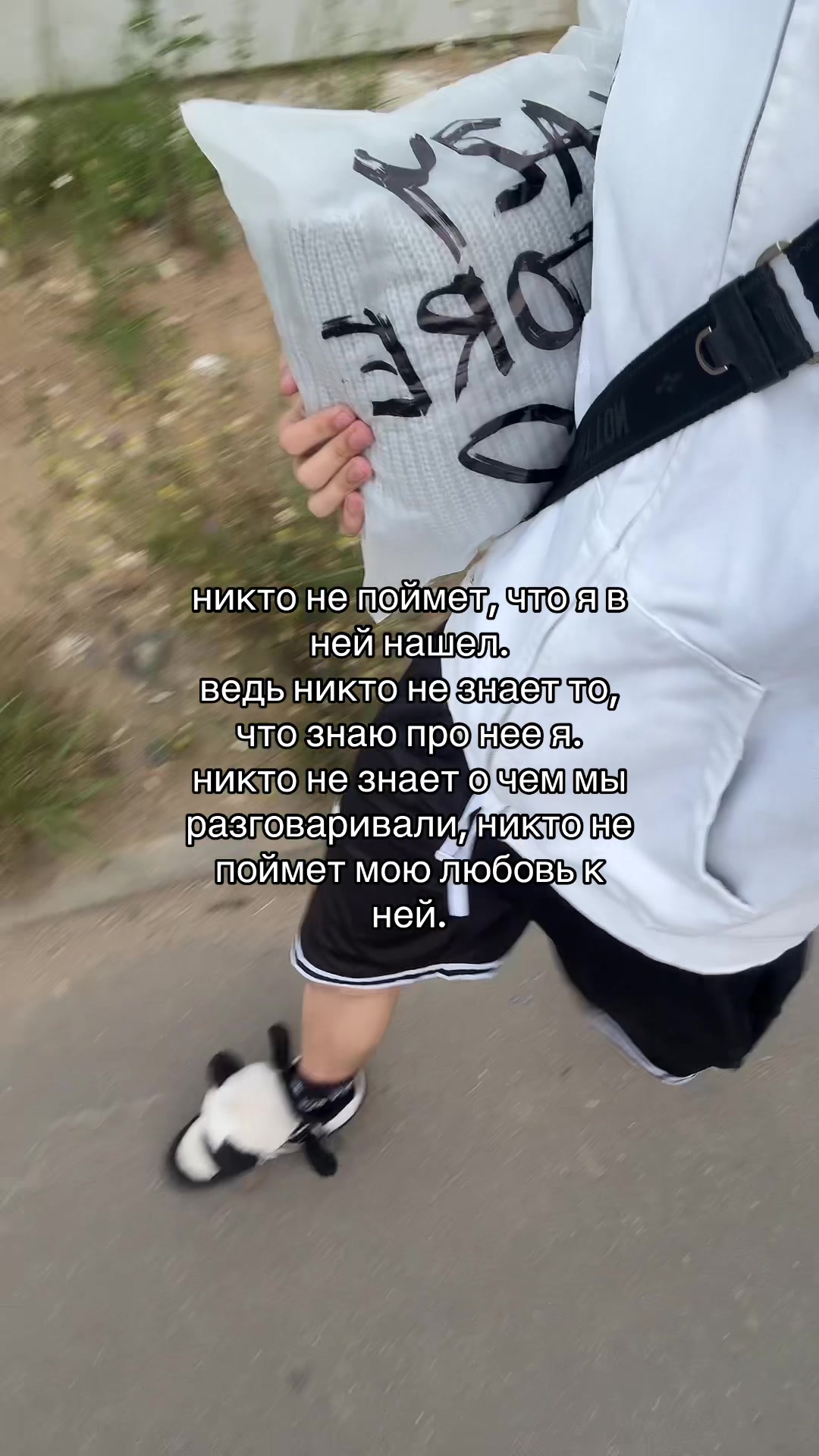 @тут владик 👋🏻