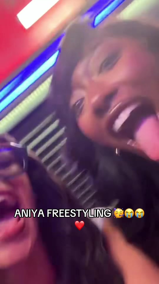 @Aniyafeed