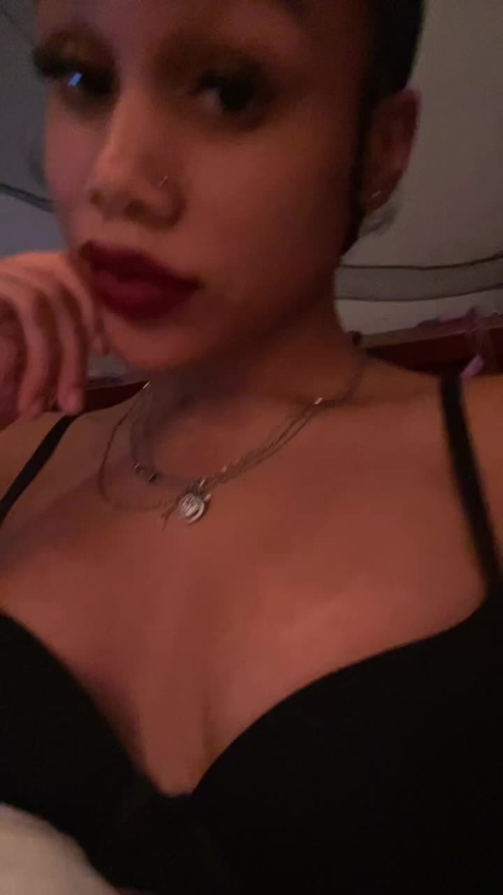 @Alivia 💜