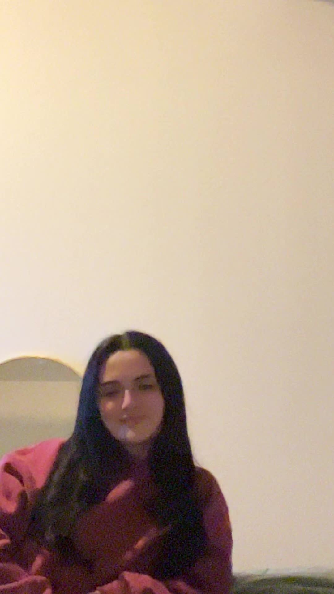 @ava g