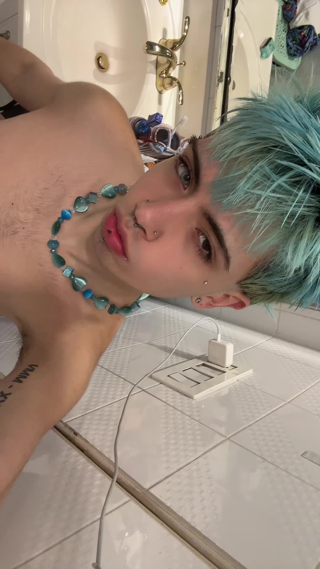 @exoboy