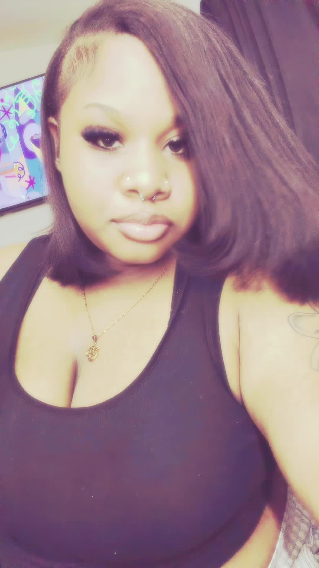@♛.