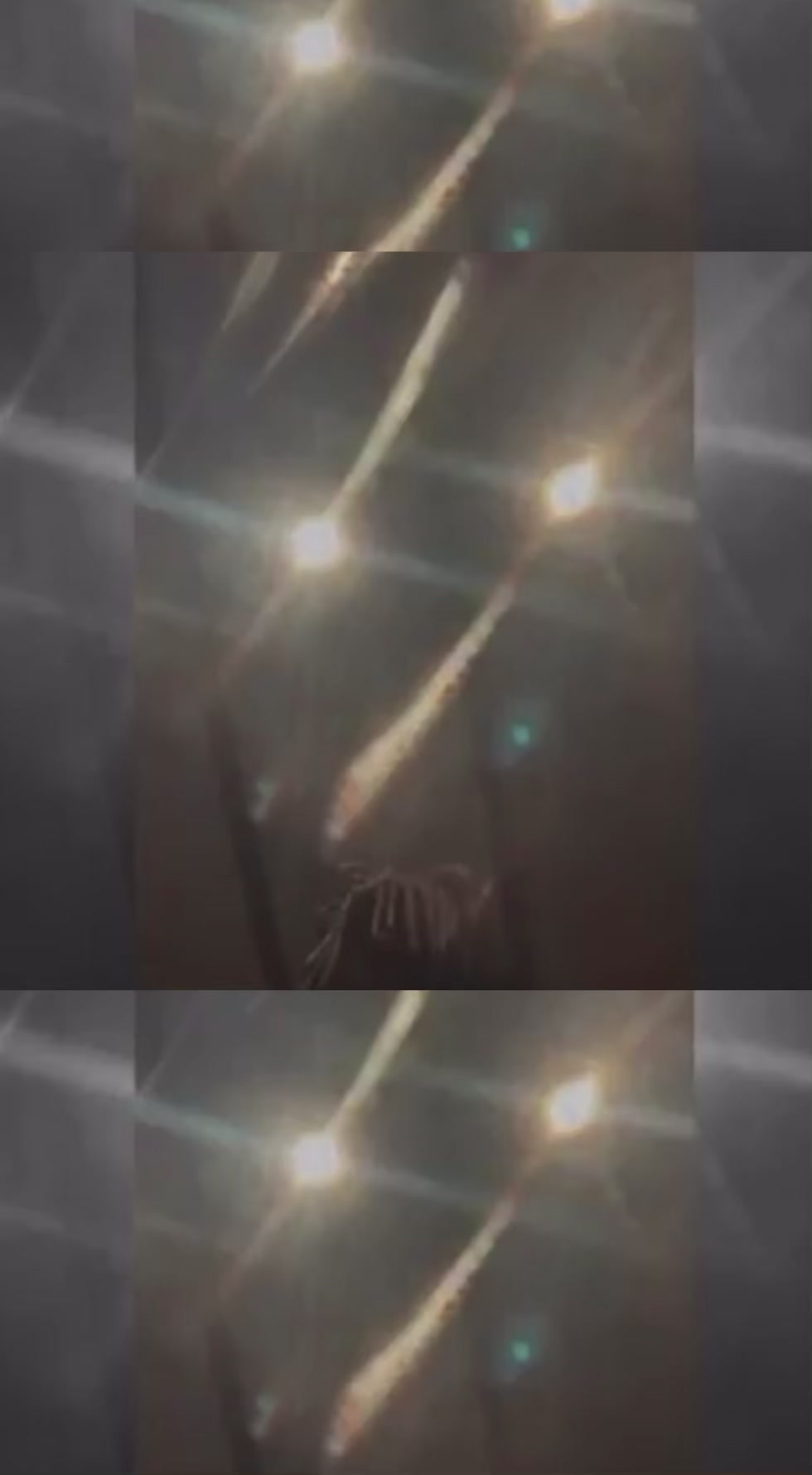 @⃟