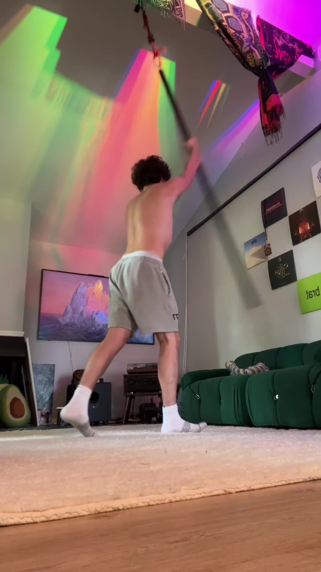 @Van