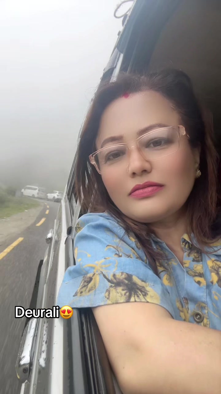 @🧿Urmila Upreti 🥰