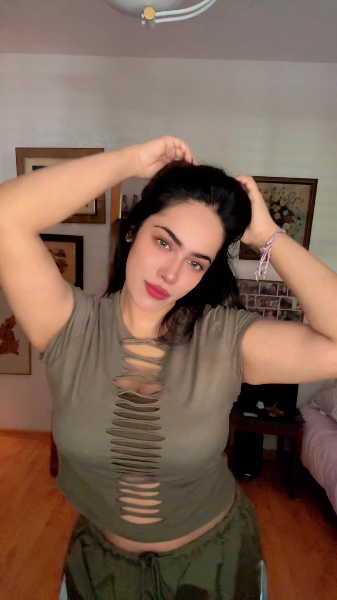 @Naisha