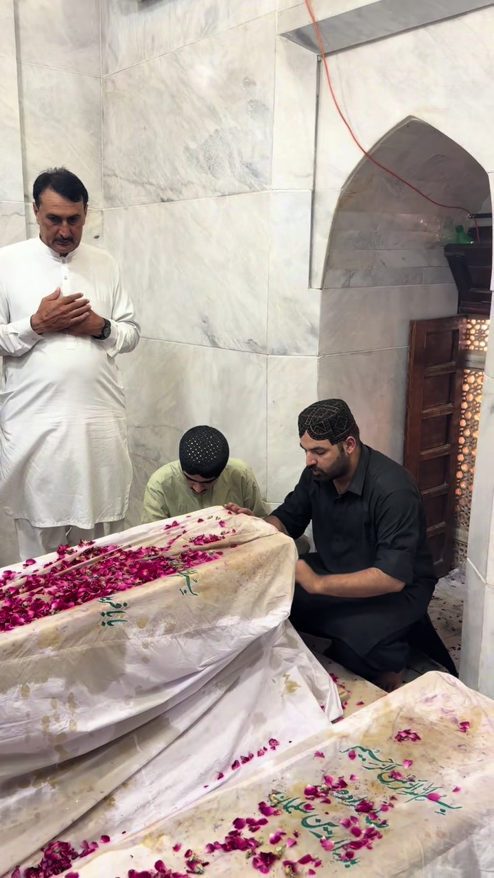 @Pir Gohar Saifullah Chishty