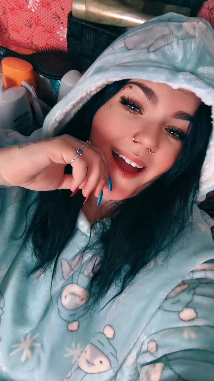 @Dom🦋