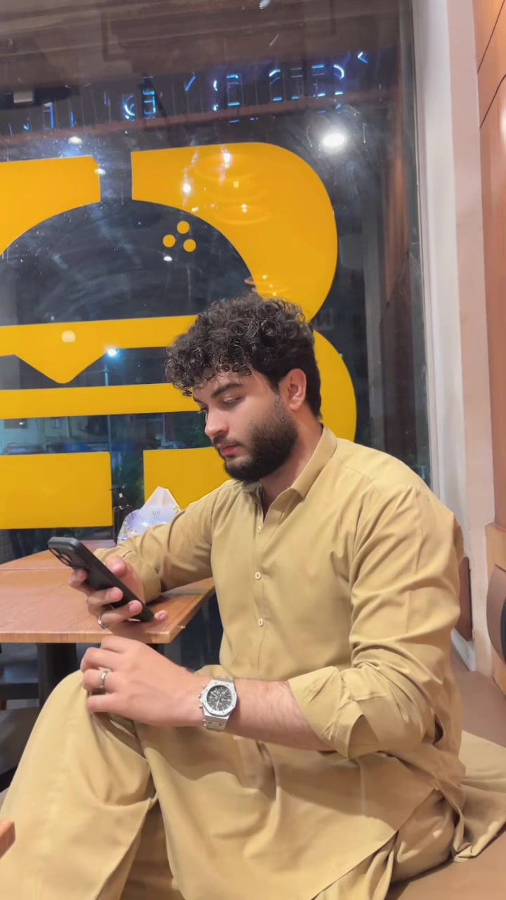 @انس خان