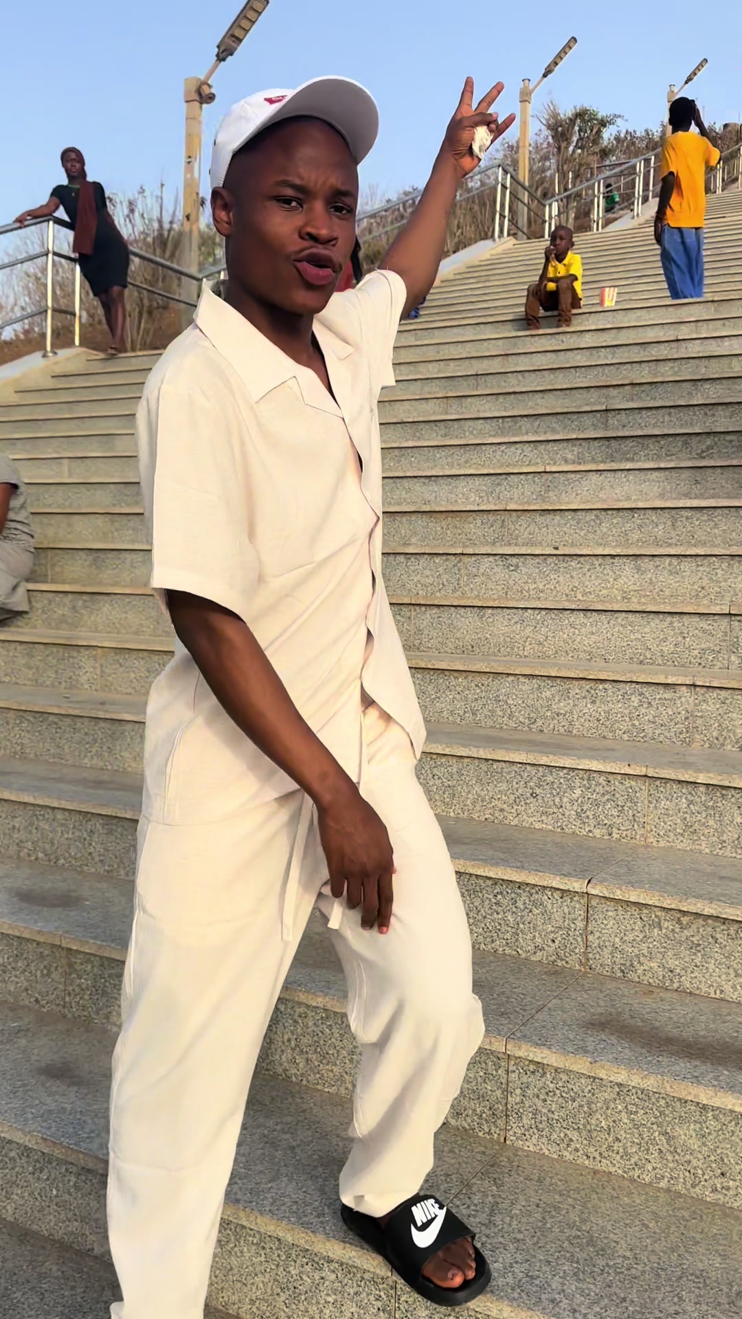 @Vieux Tôriô 224🇬🇳
