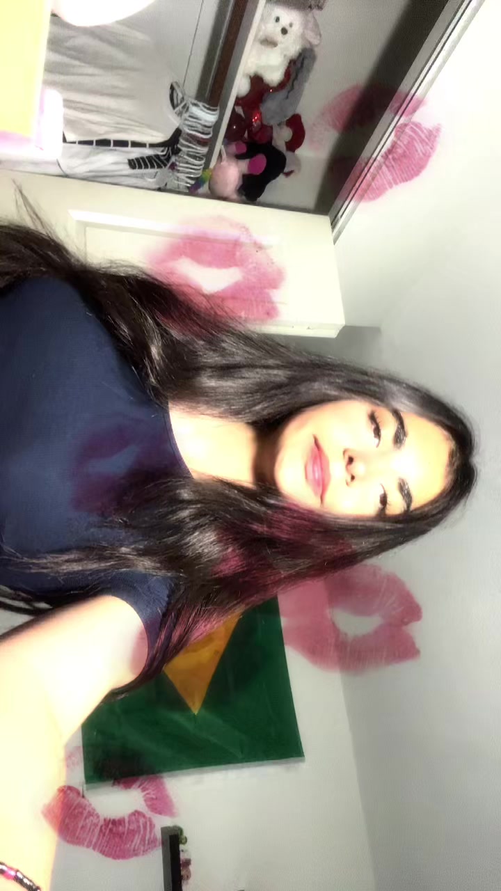 @Adrina🎀