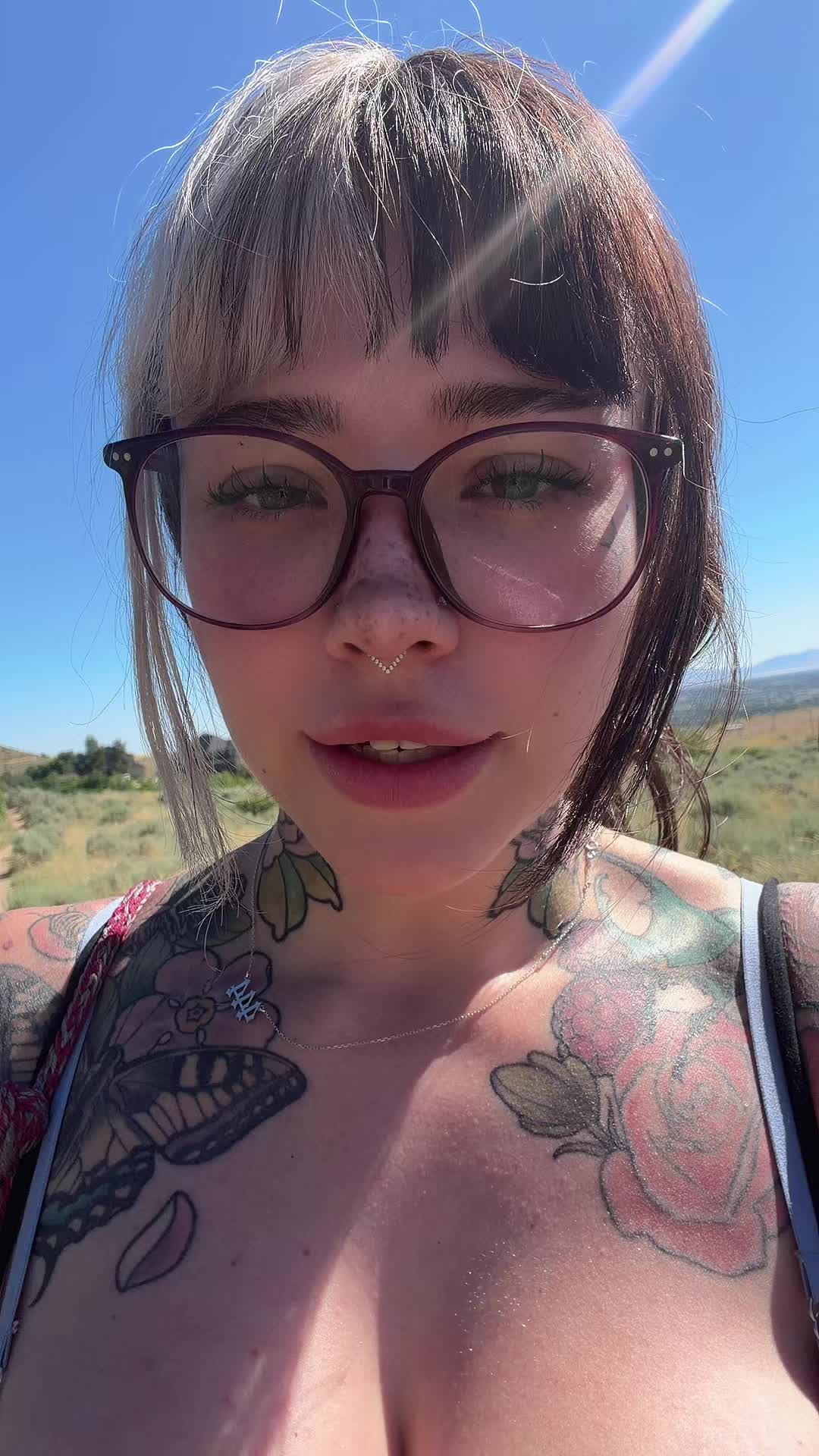 @juneeberri