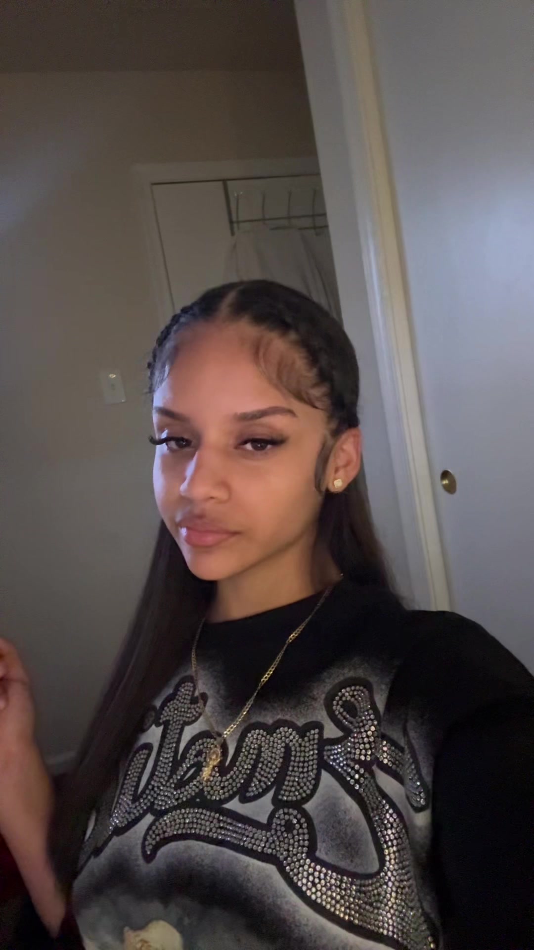 @⃟