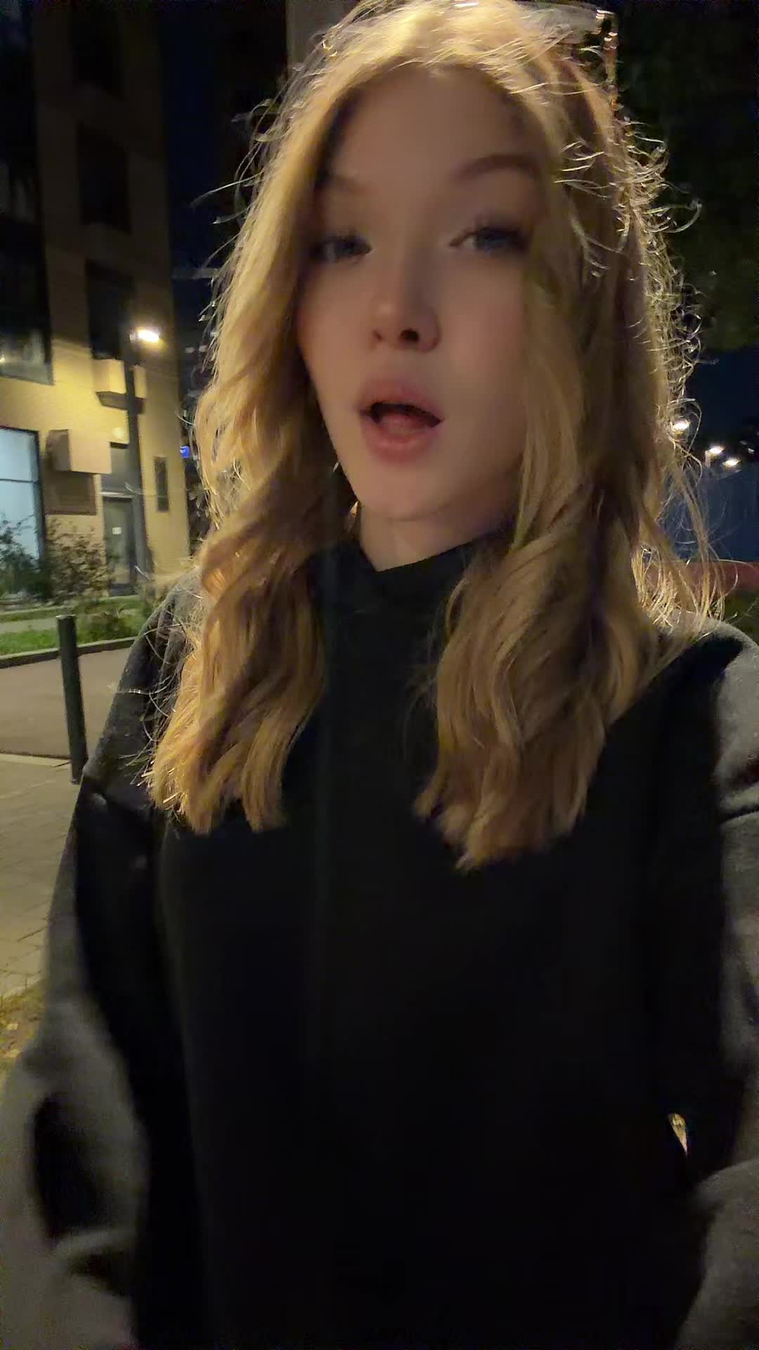 @Varushka🎀