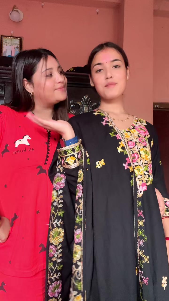 @सोफिया G 