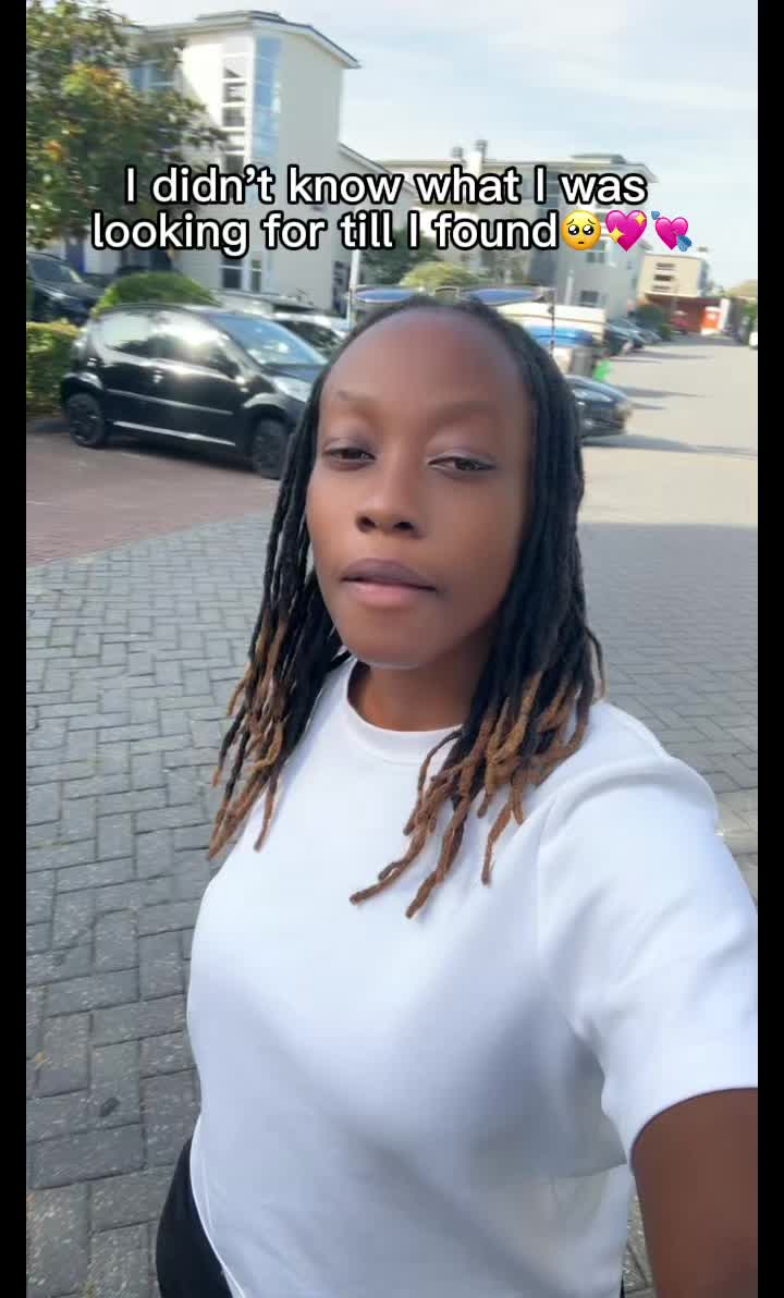 @𝗕𝗥𝗘𝗘☑️