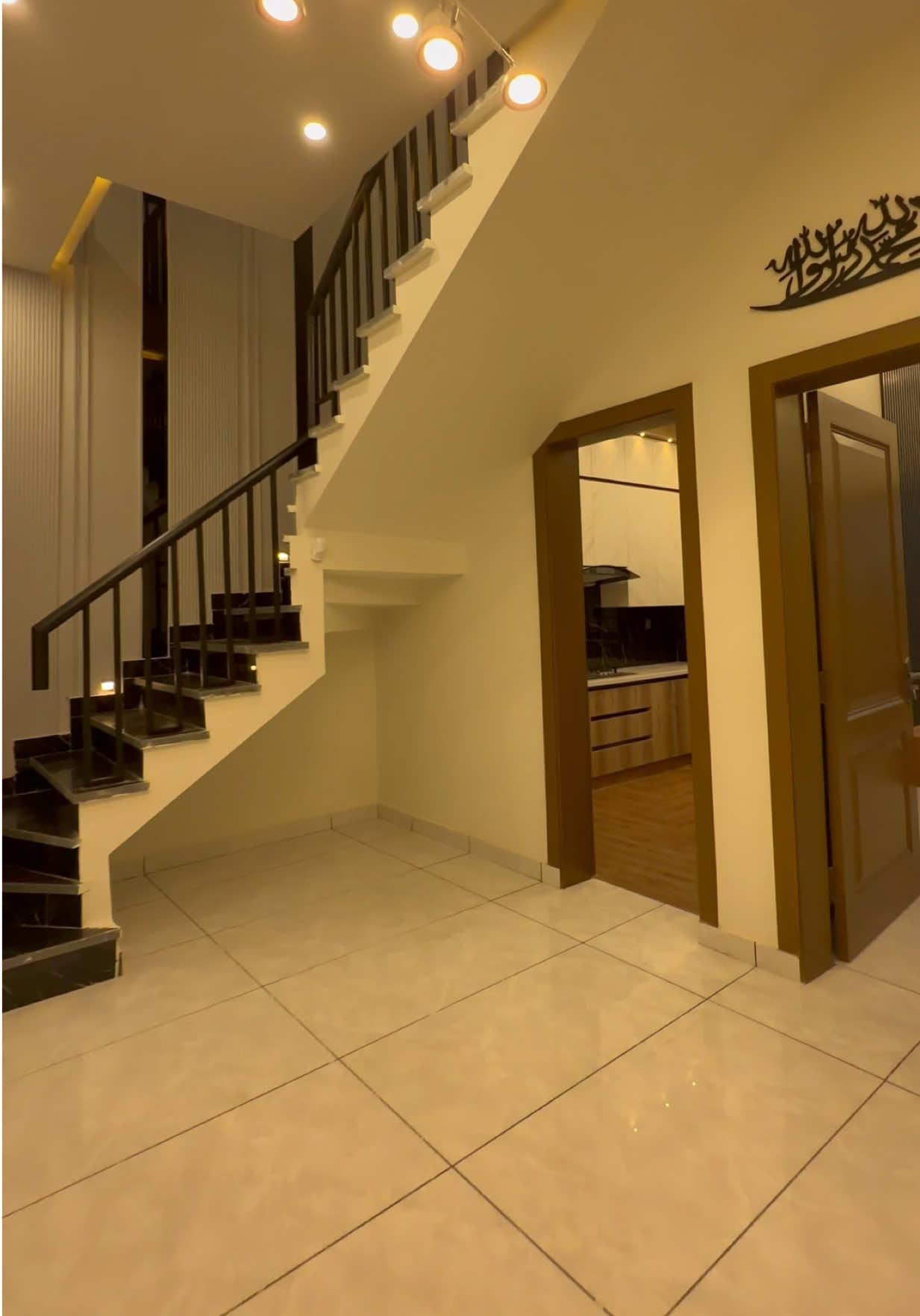 @TheHouseOfPropertyOfficial