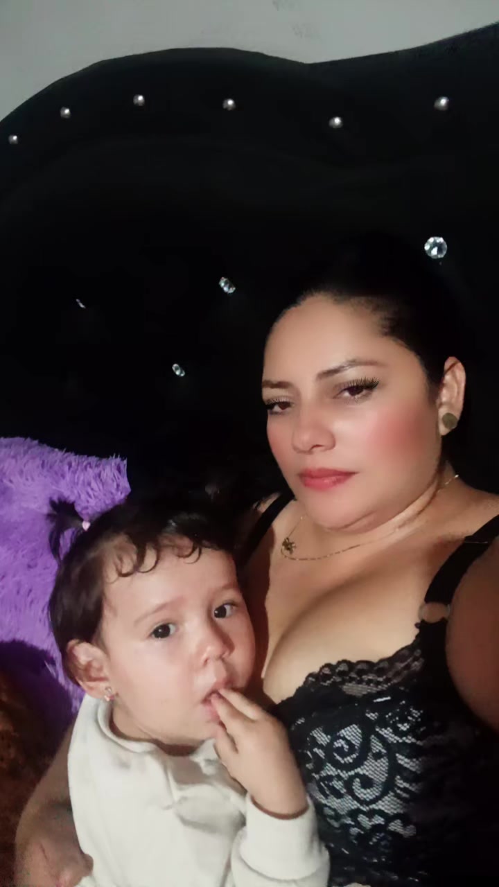 @María