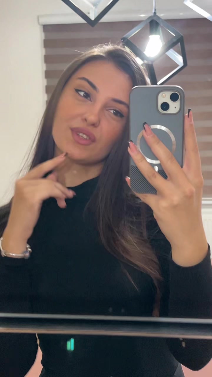 @минела🫧