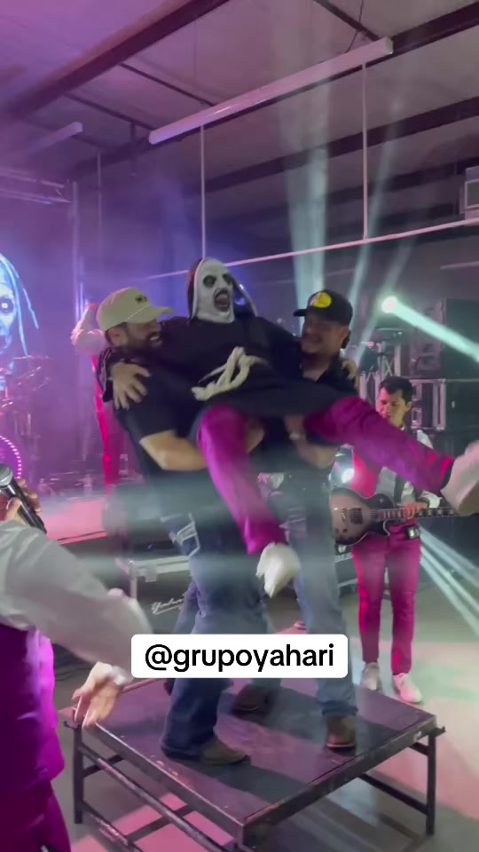 @Grupo Yahari