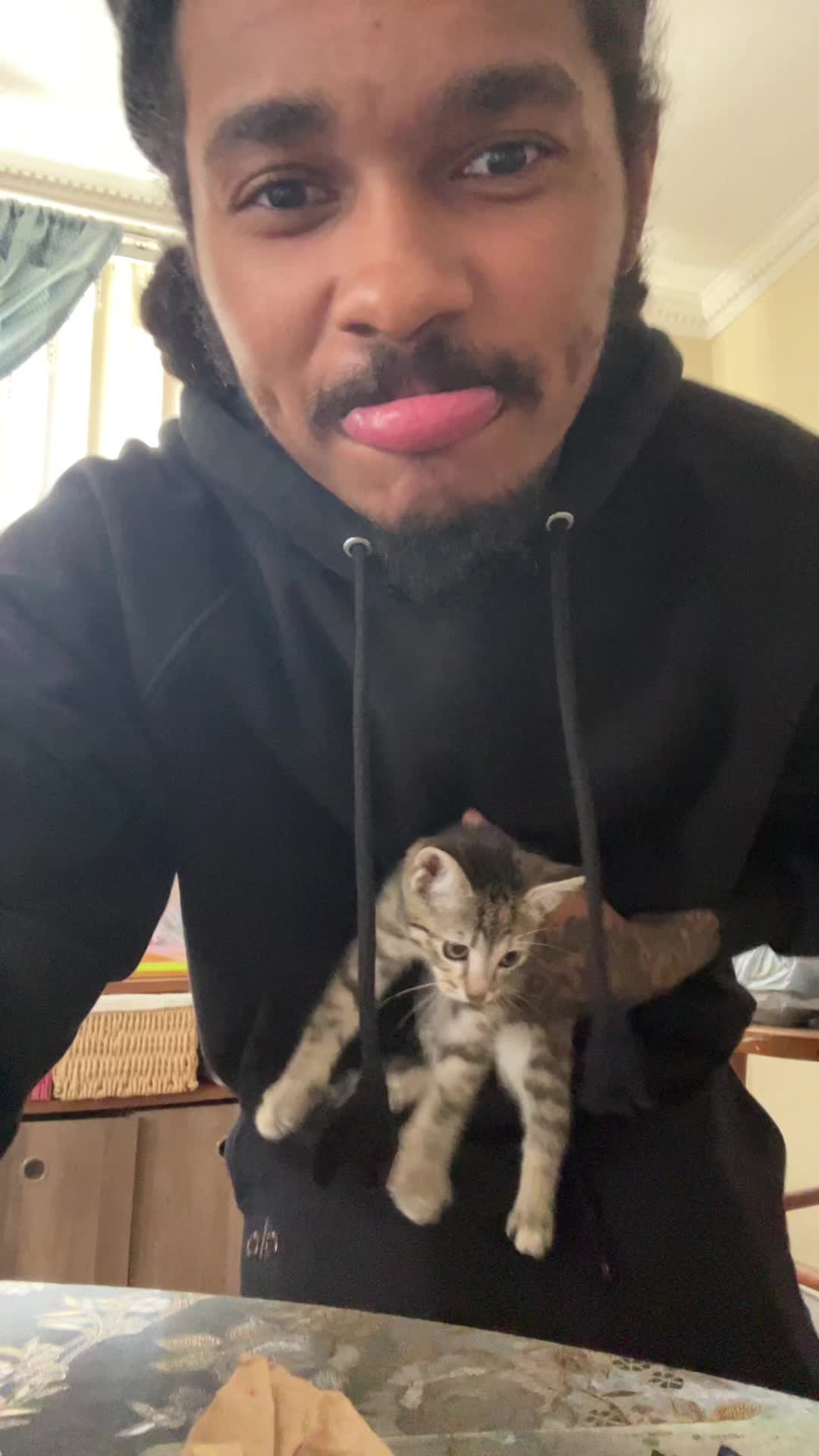 @🎒
