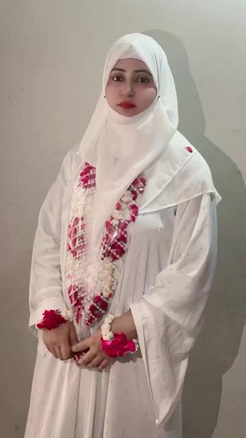 @Ayzal..Noor