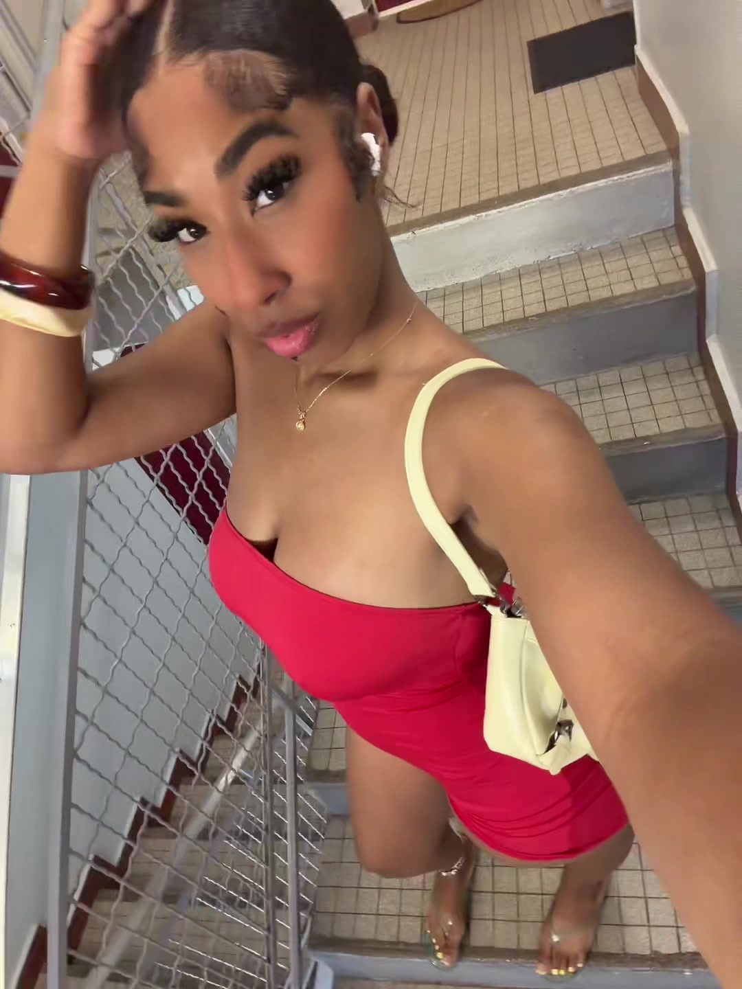 @UMBOIYE