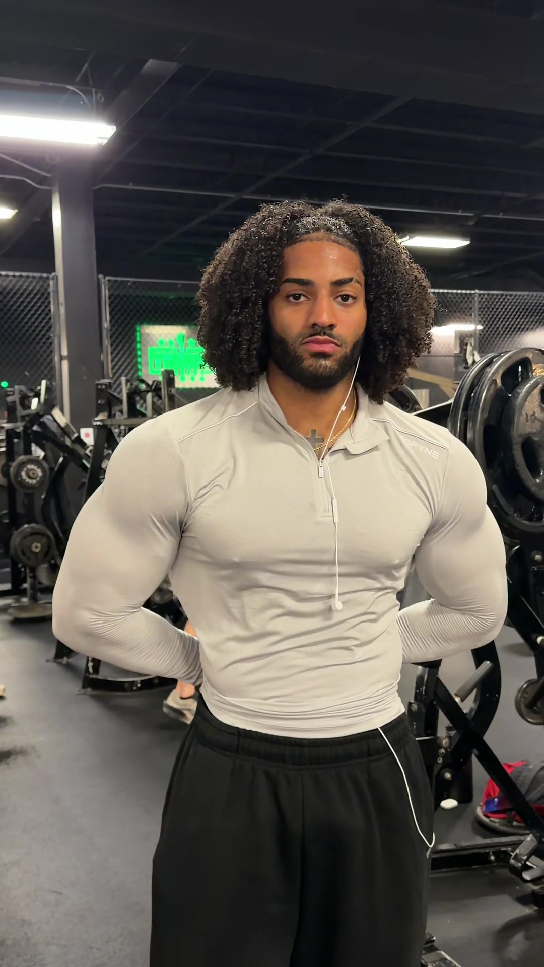 @lucasribeirolifts
