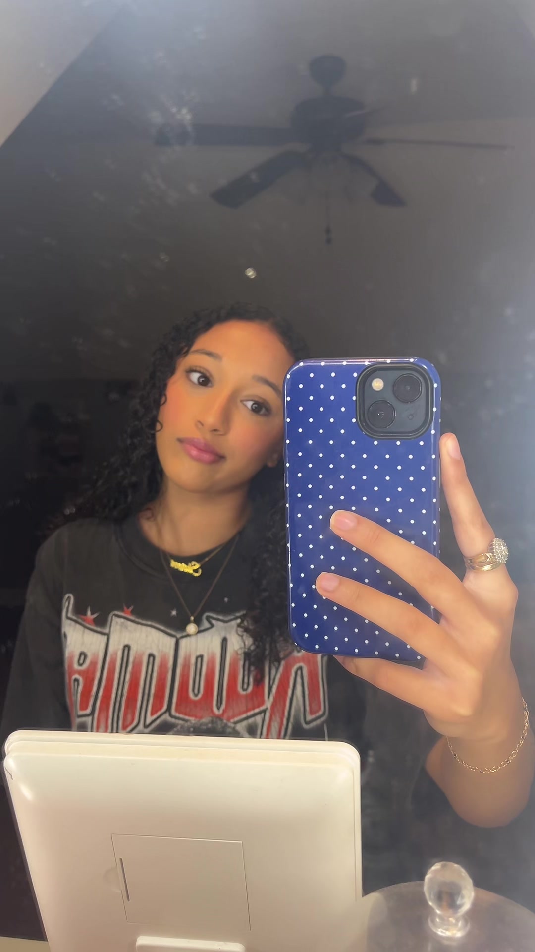 @shereen💸🫧🍸