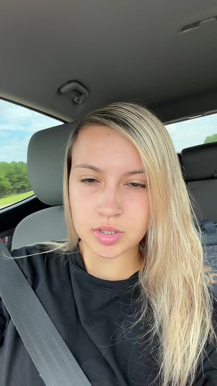 @Cameron Jade🌸
