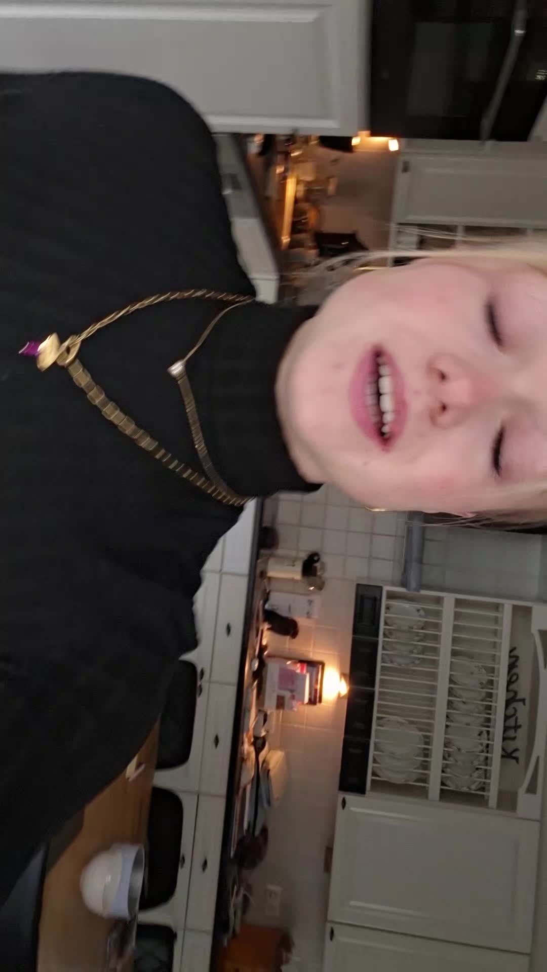 @💋.M.💋