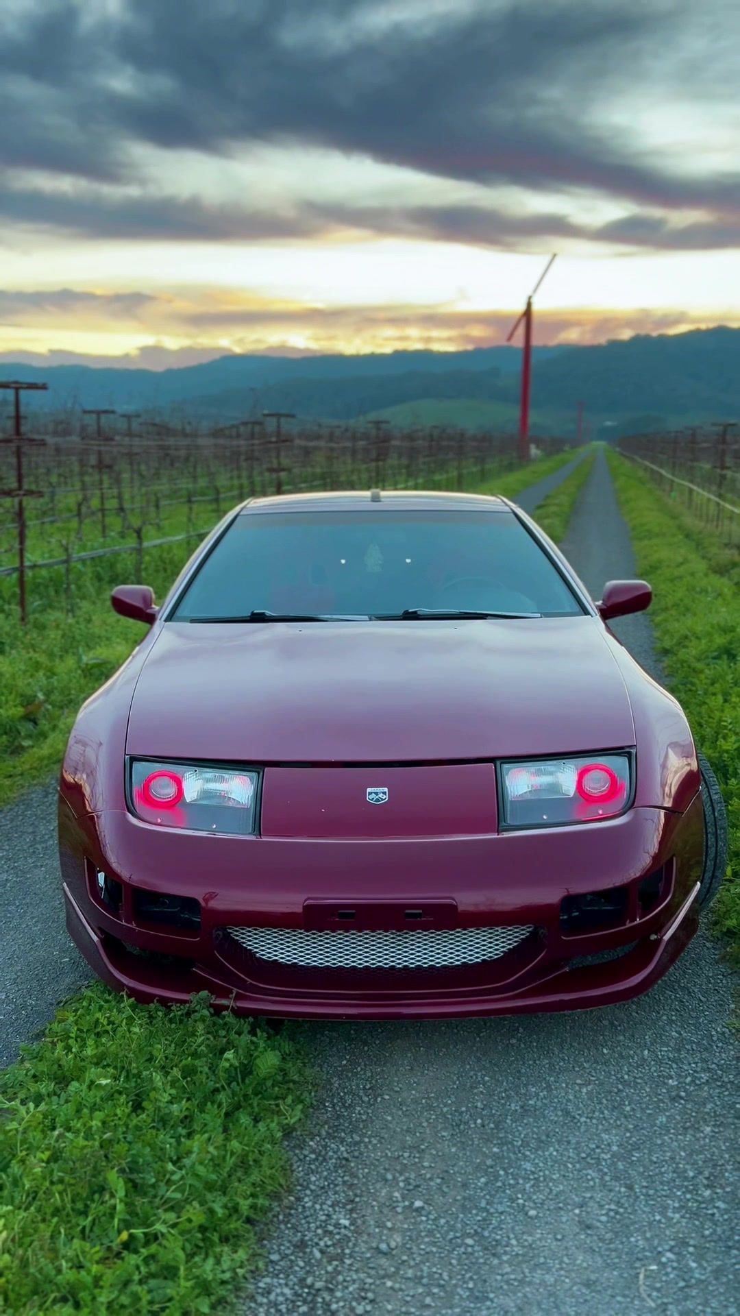 @Mobbin_z32