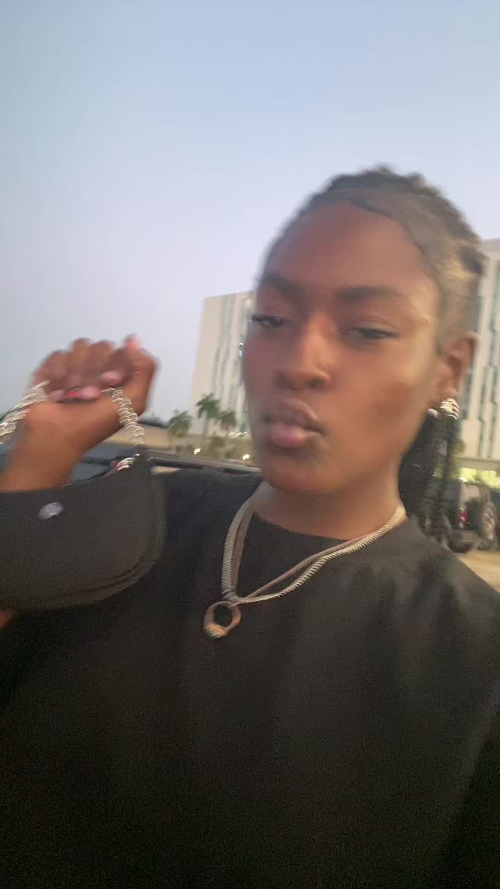@Mmmchttt🤦🏾&zwj;♀️