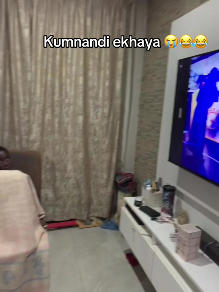 @Sisanda