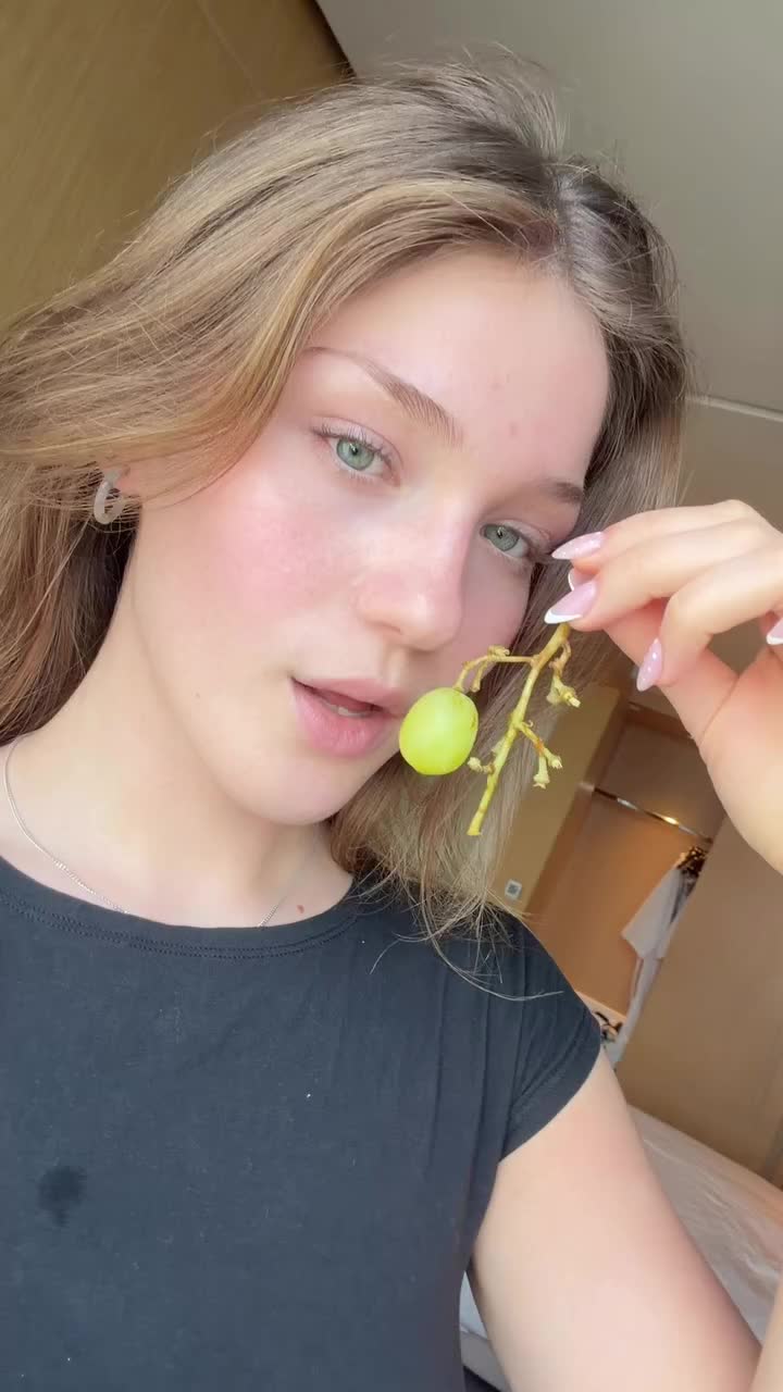 @kelly.tylrrone