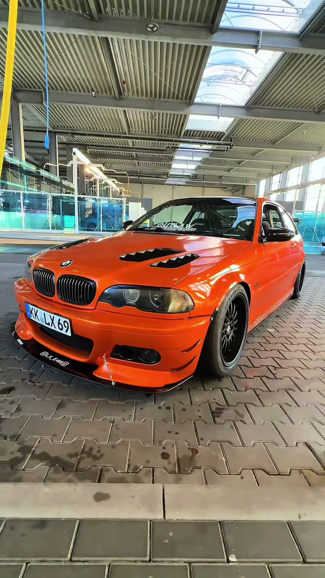 @LX_E46
