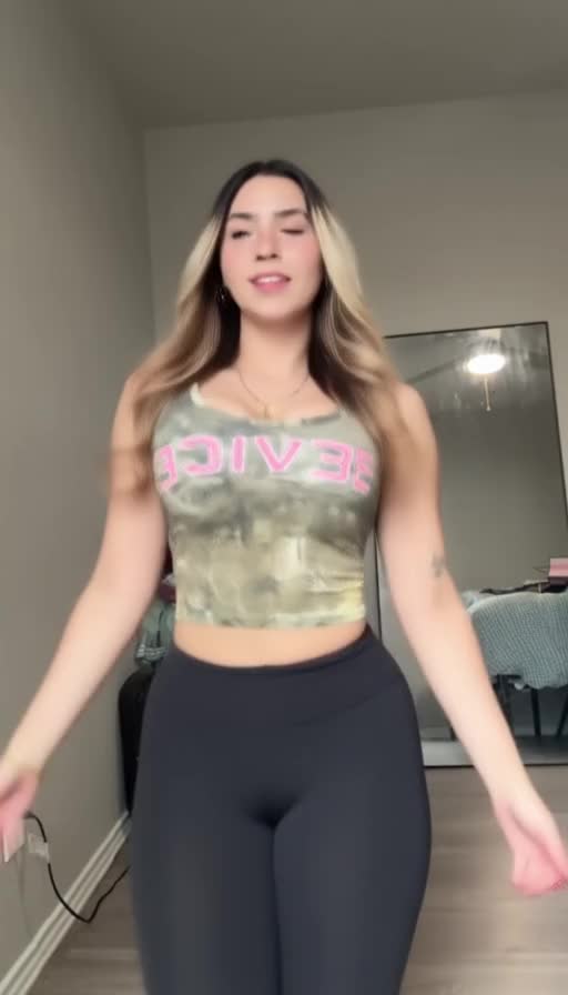 @leola_439