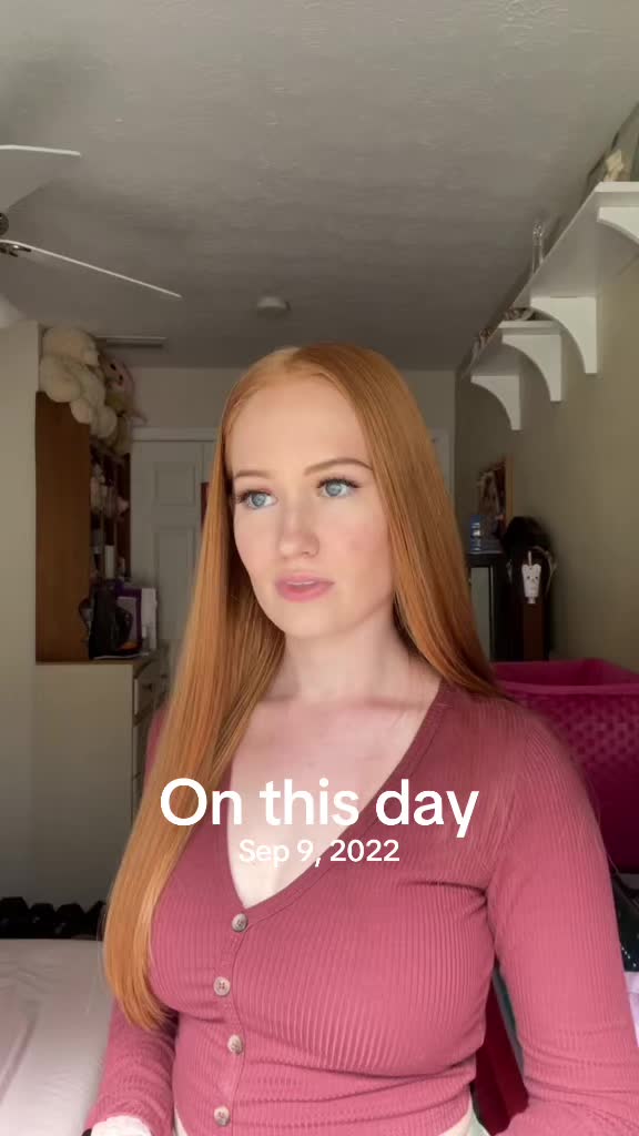 @AshleyandKayley