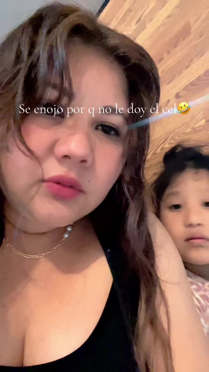 @lesly flores
