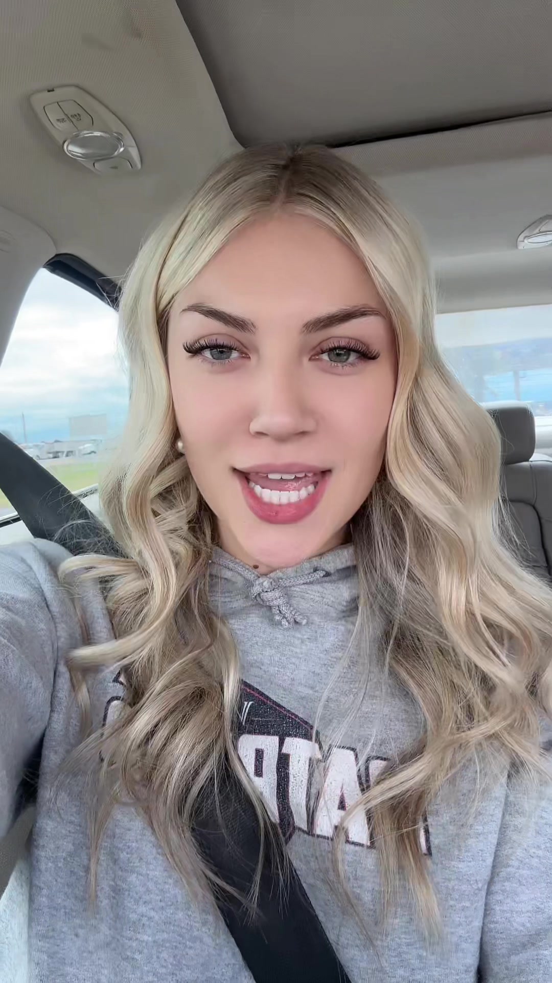 @ameliawalllis