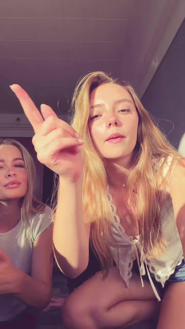 @elise