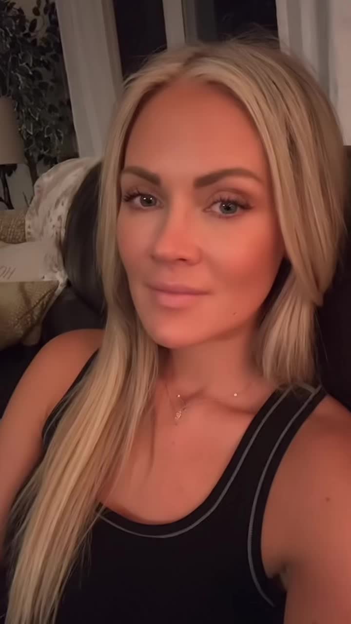 @I need a friend 🥰
