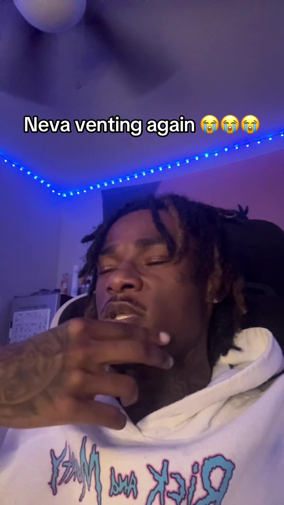 @jayervinn